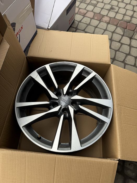 Оригінальні диски Audi r19