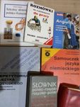 Słowniki, rozmówki języka angielskiego, francuskiego, i inne