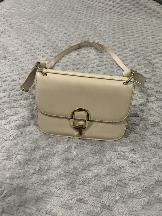 Жіноча сумочка через плече