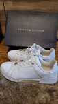 Buty damskie Tommy Hilfiger r.41