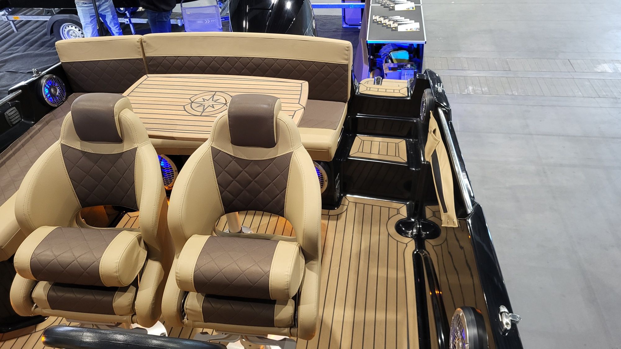 Jacht Motorowy Hybrid 626 mercury pro xs v8 300 sundeck kabina