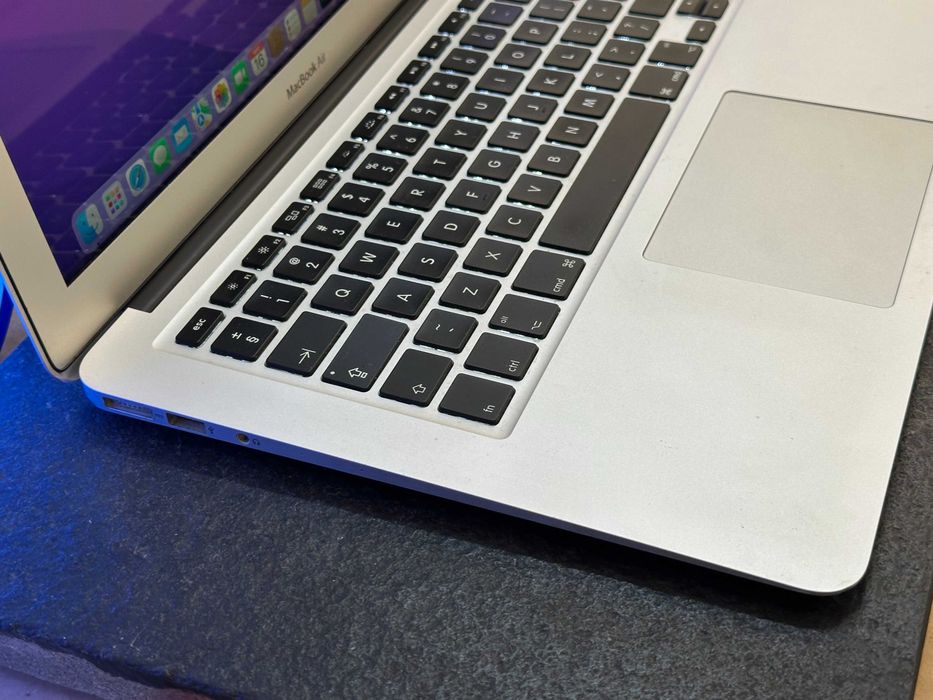Laptop MacBook Air 13,3 " Intel Core i5 8GB / 128GB srebrny / RATY