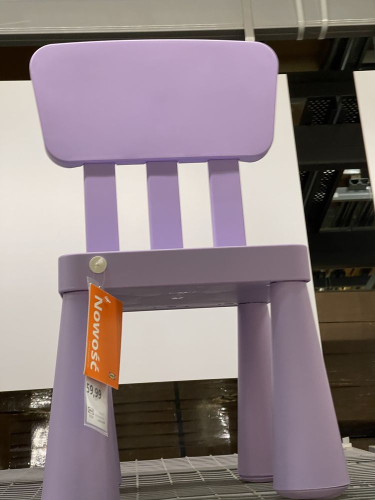 Ikea Mammut дитячий стіл та стілець