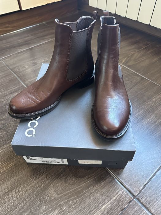 Черевики жіночі