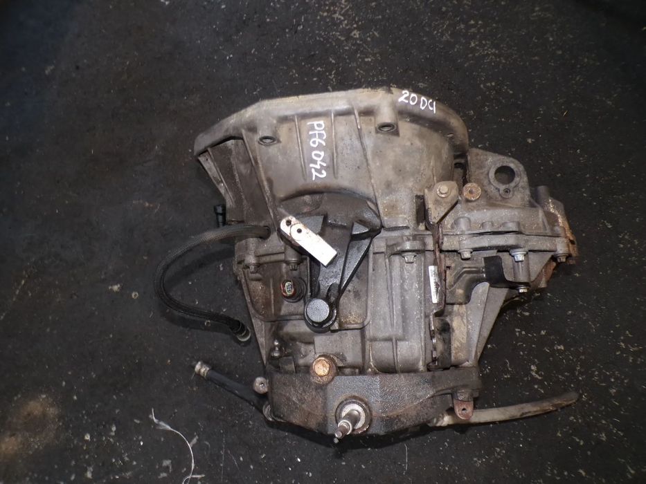 Skrzynia biegów Trafic Vivaro 2.0 DCI PF6 042