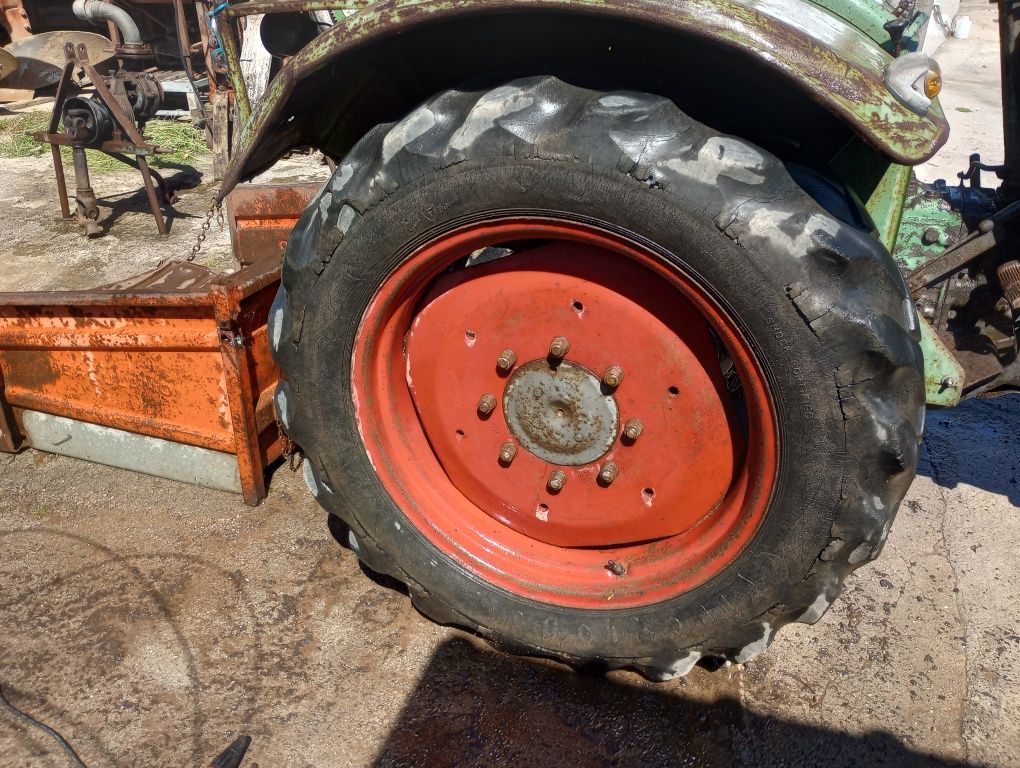 Fendt Farmer 2 de 1967 + caixa de carga Herculano
