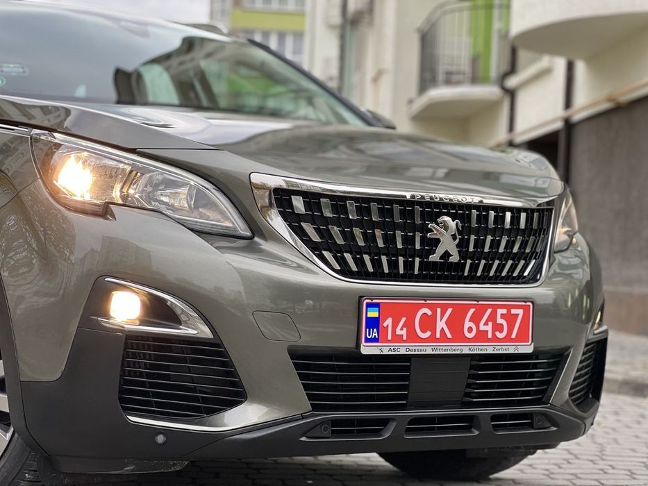 Peugeot 3008 2018 2.0 дизель не фарбований жоден елемент