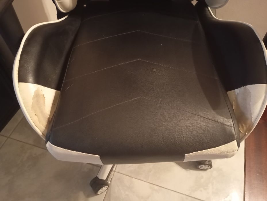 Cadeira para gaming matrics  em bom estado para desocupar