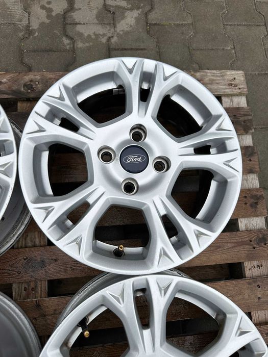 4x108 6j x 15" et37,5 FORD OE komplet alufelgi