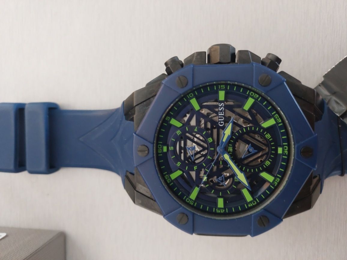 Zegarek Guess Diver