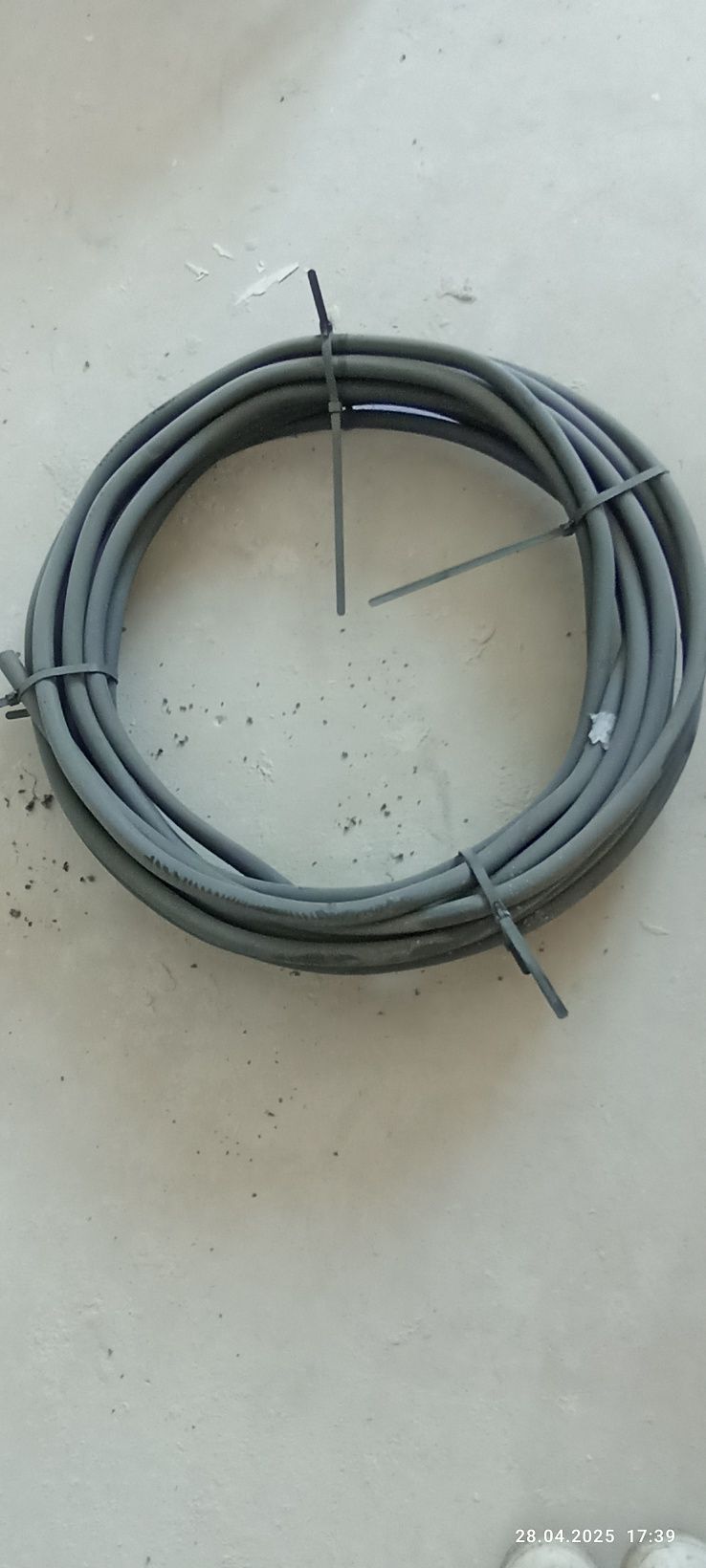 Sprzedam kabel prądowy 4x10  17 metrów