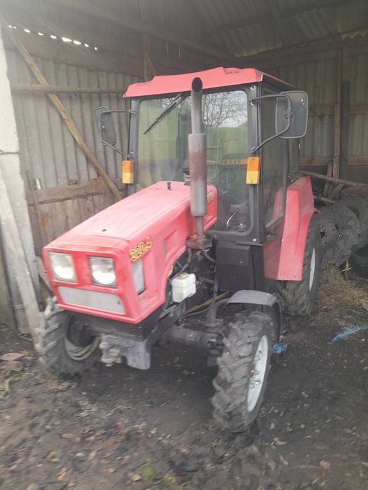 Продам трактор 320