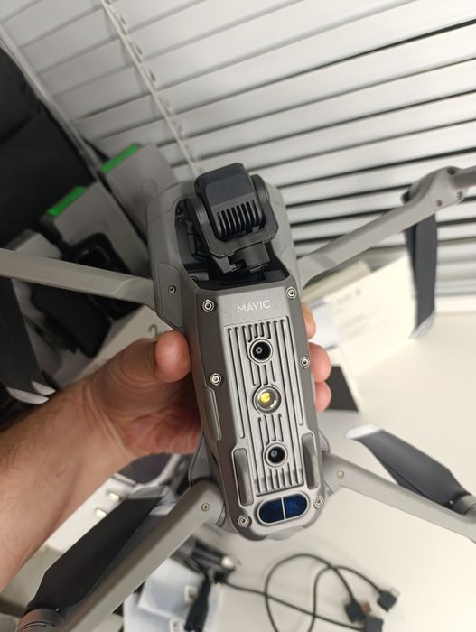 Dji mavic air 2 fly more combo