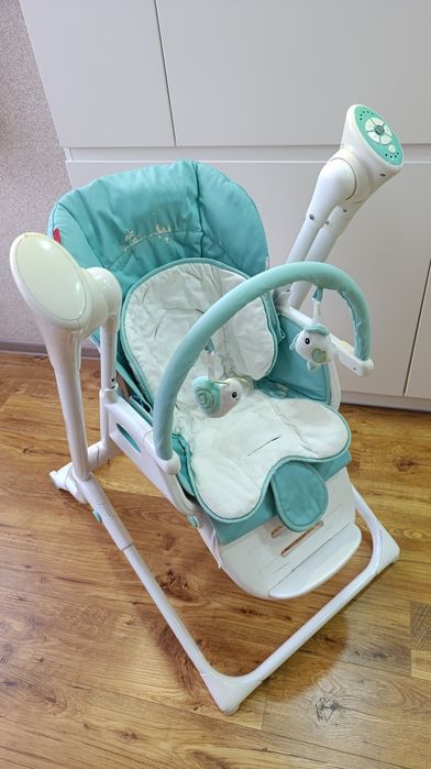 Продам стільчик-гойдалку 3в1 Carrello Triumph