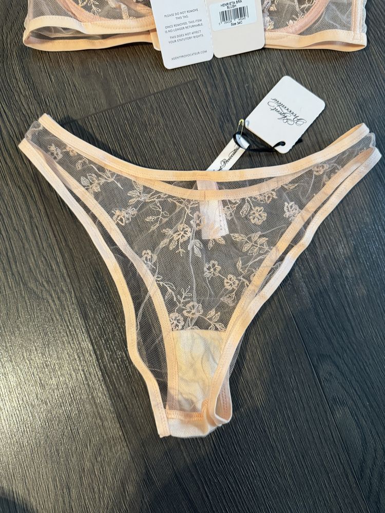 Неймовірний комплект білизни Agent provocateur