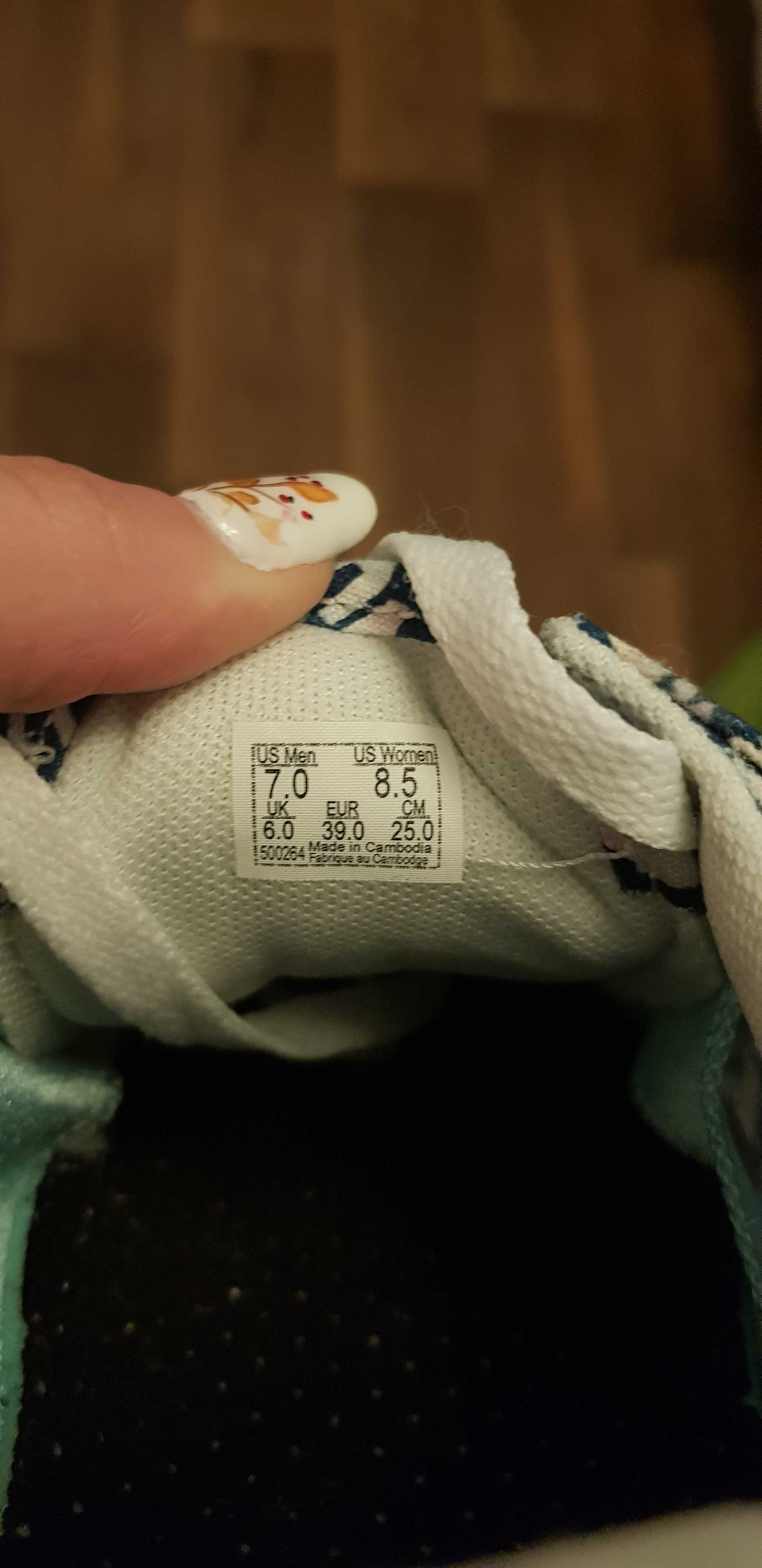 Obuwie Vans UA ComfyCush Old Skool rozmiar 39