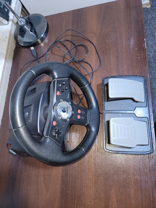 Ігровий руль з педалями, logitech e uk 12