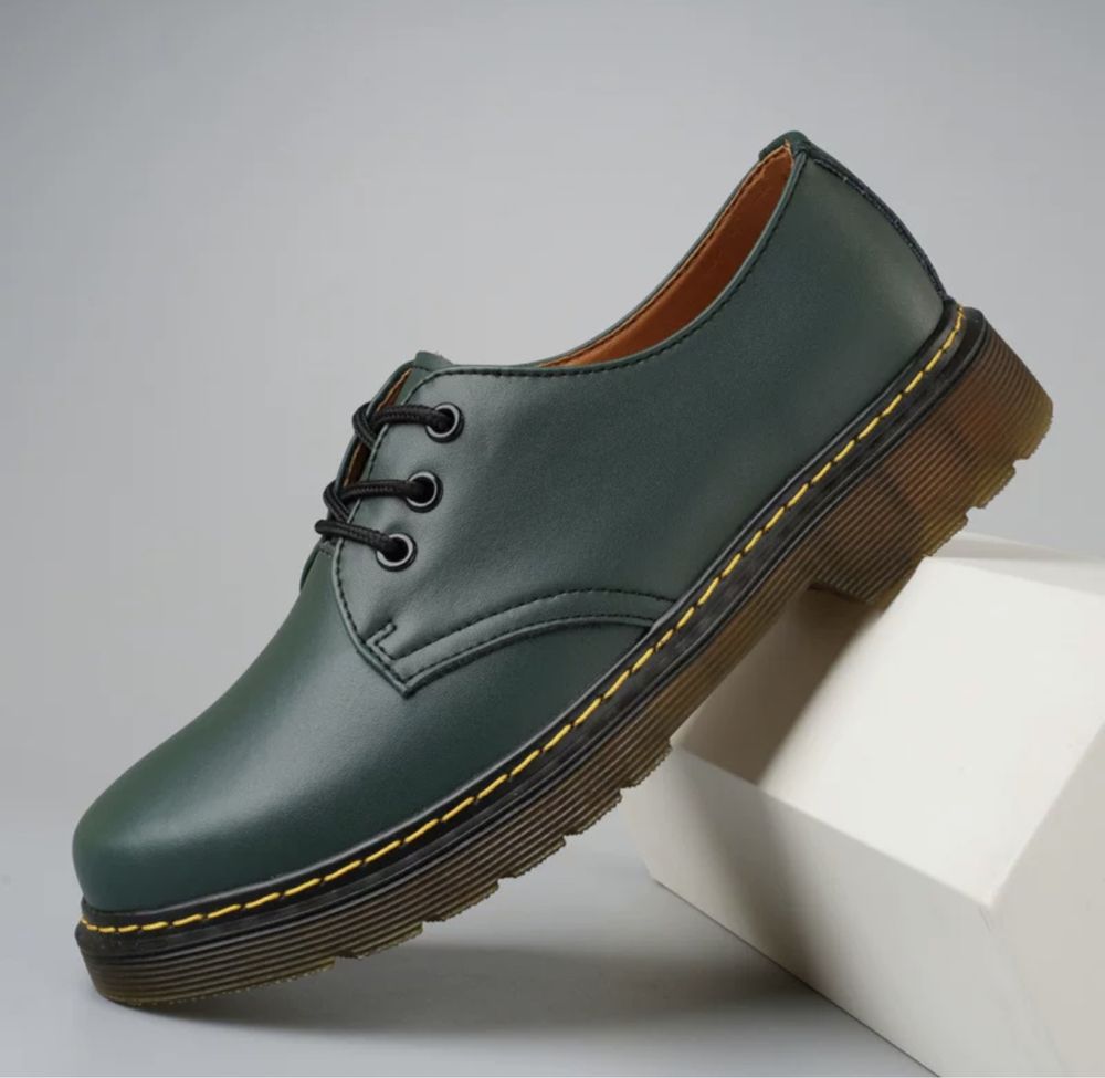 Glany półbuty zielone eleganckie skórzane  unisex martensy oxfordki
