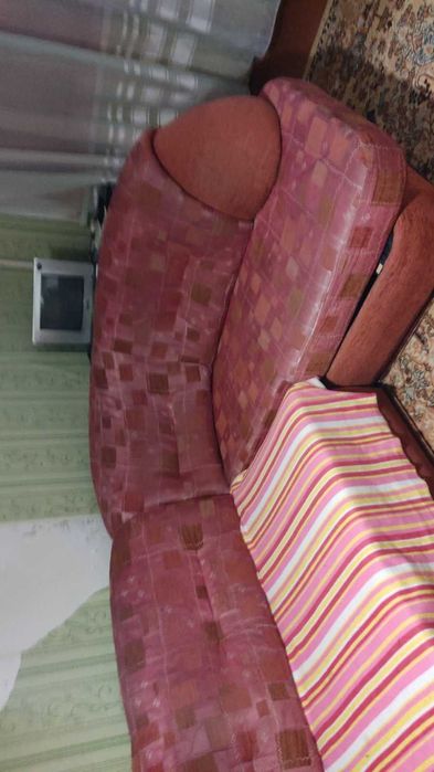 Здається будинок центр військовим, робочим, можнакороткий строк