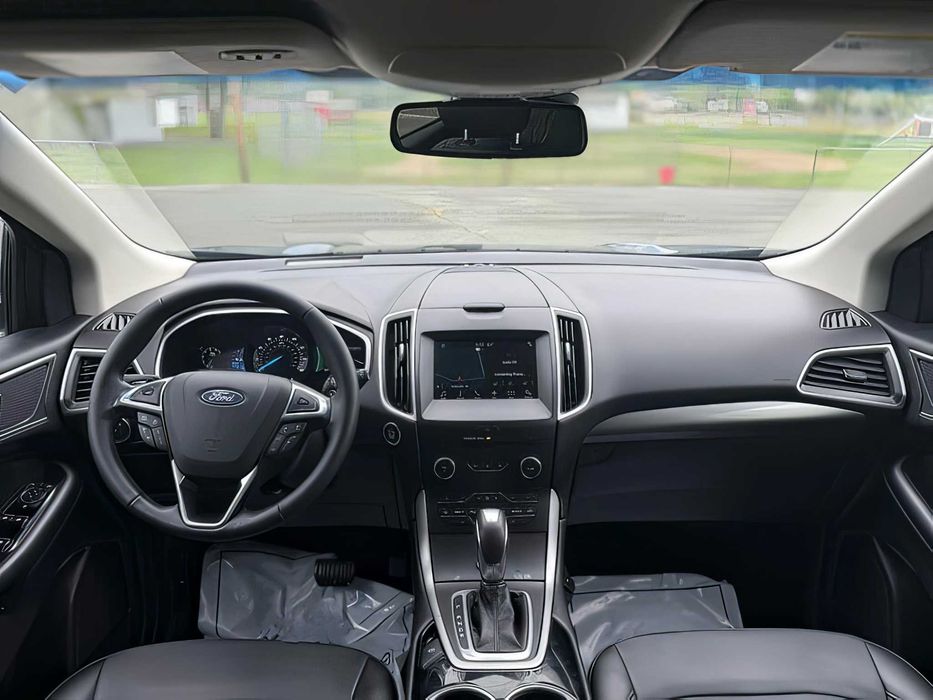 Ford Edge      2018