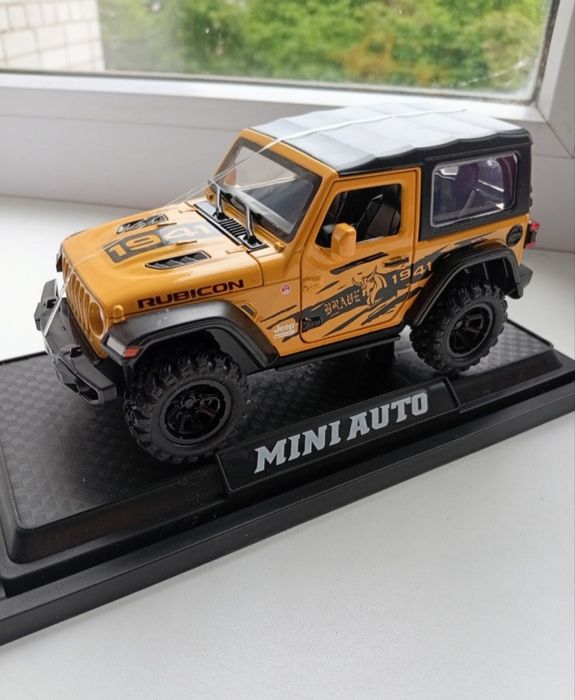 Масштабная модель автомобиля 1:32 Jeep Rubicon