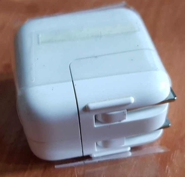Адаптер живлення Apple