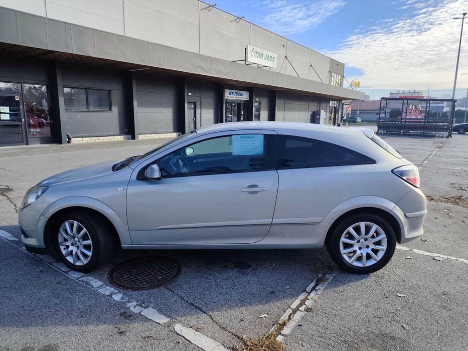 Opel Astra H GTC