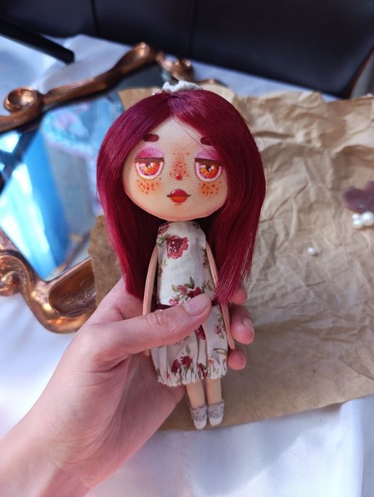 Текстильна лялька ручної роботи для інтер'єру