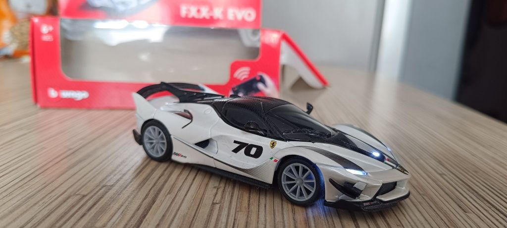 Shell Ferrari FXX-K EVO - sterowanie Bluetooth z telefonu