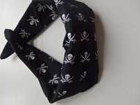 czarna piracka apaszka chustka czaszki szalik bandamka bandana komin