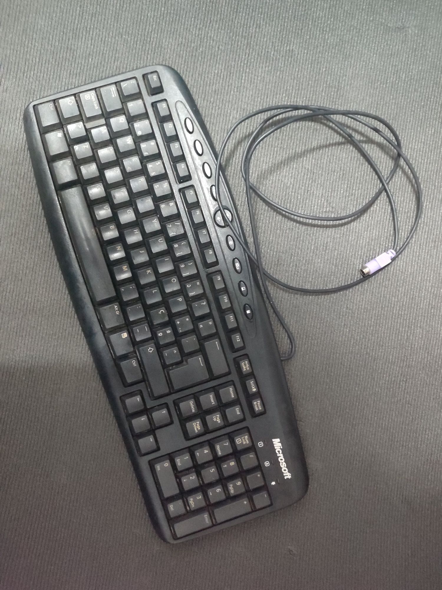 Teclado Microsoft a funcionar