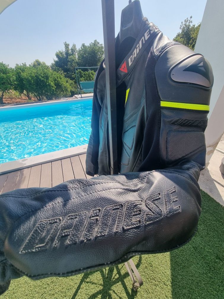Casaco em Pele Dainese (como novo)