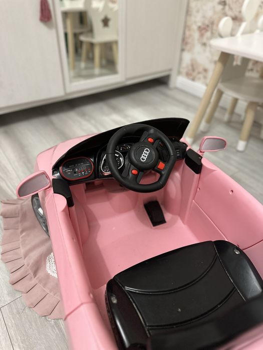 Różowy Samochod na akumulator Audi prezent na gwiazdke swieta roczek