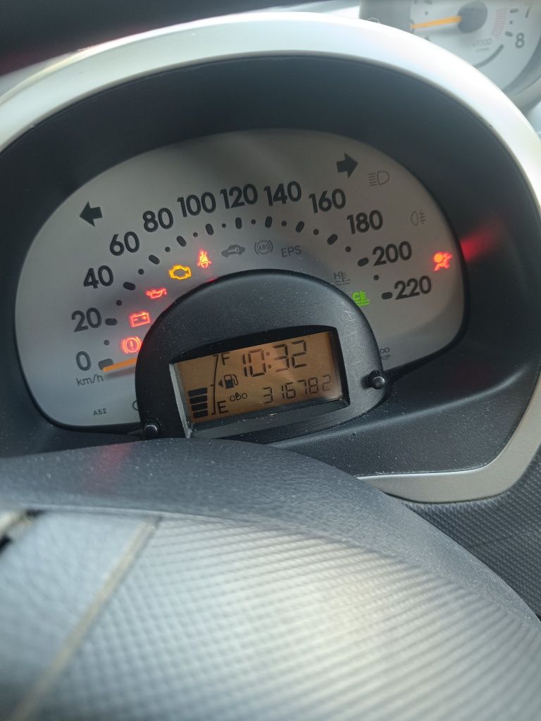 Daihatsu Sirion 1.3 benzyna prywatnie