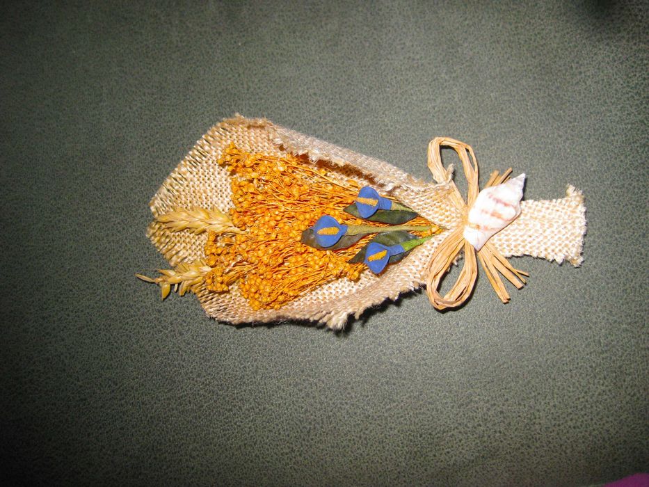 Ramo Pequeno de Flores Pano e Flores Secas para Páscoa