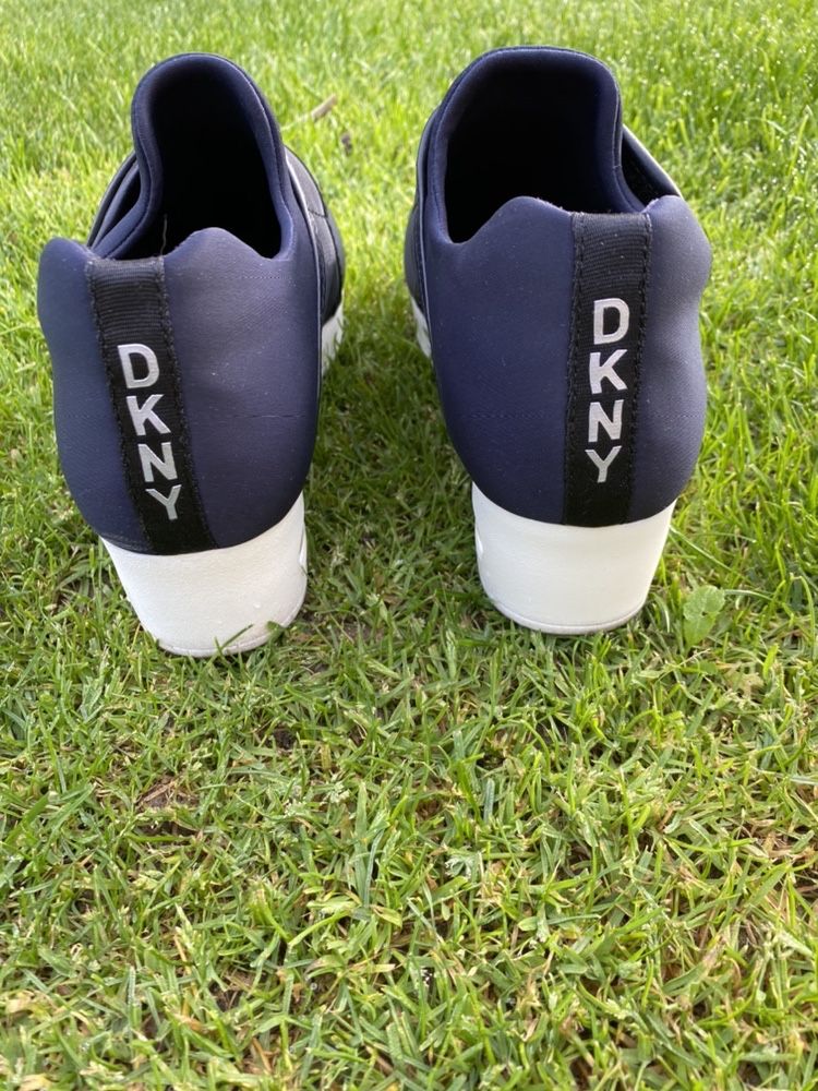 Sneakersy DKNY rozm.38,5