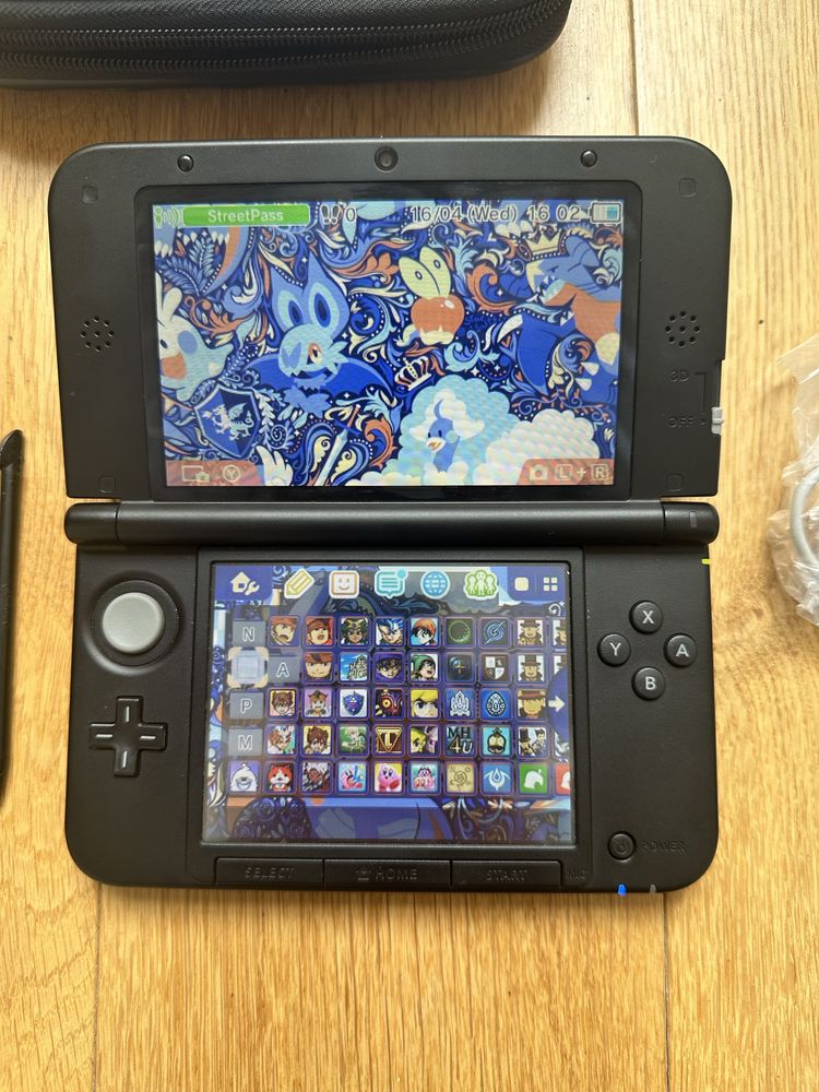 3DS XL Azul (Desbloqueada, 128Gb, Pokem/ Zelda/ Inaz/ DQuest/ FireEmb)