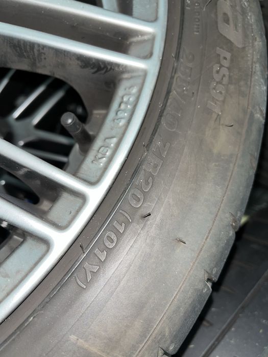 Koła 4 szt. Koła 255/40/20