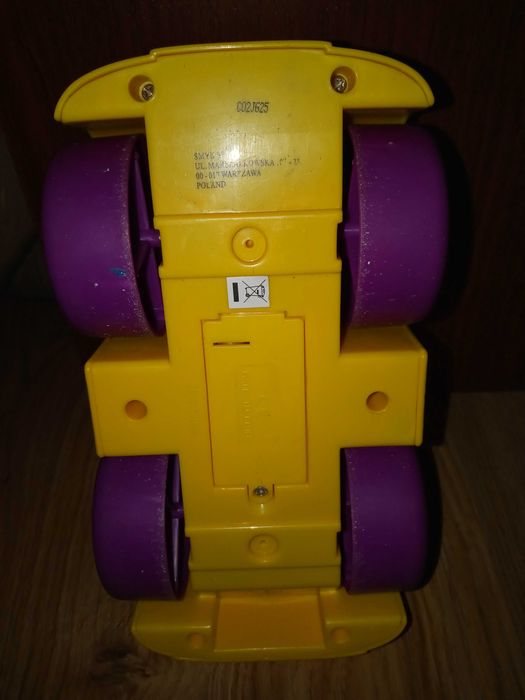 Samochodzik muzyczny marki Smiki