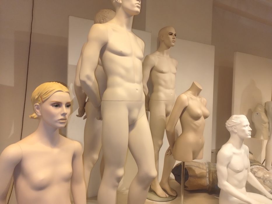 Venda recheio loja/show Room . Só vendemos pela totalidade.