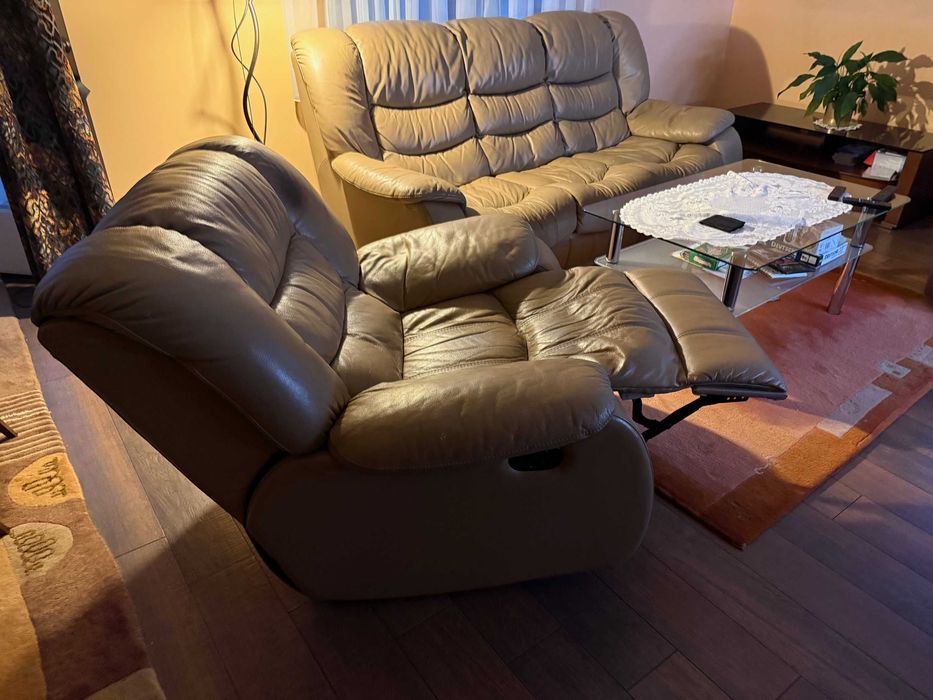 Oddam za 200 zł kanapę rozkładaną z funkcją spania + fotele gratis