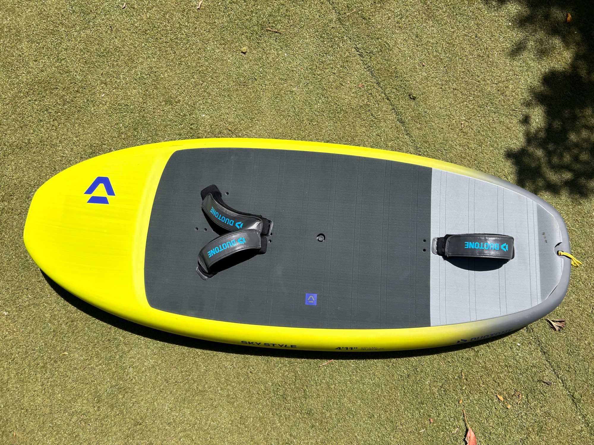Wingfoil board - Duotone Sky Style 4´11 - 75L - 2024