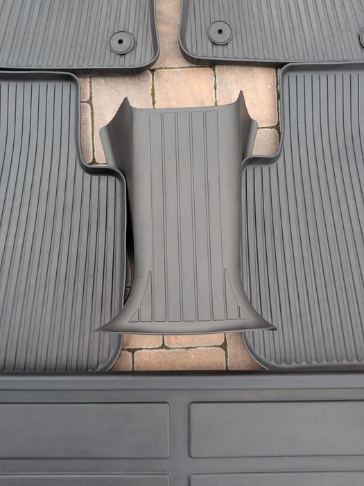 Skoda Kodiaq зимові коврики коврик у багажник зимовий комплект коврів