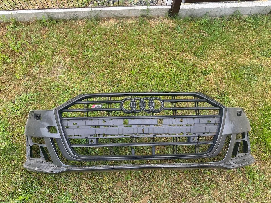 Audi S8 D5 zderzak przód