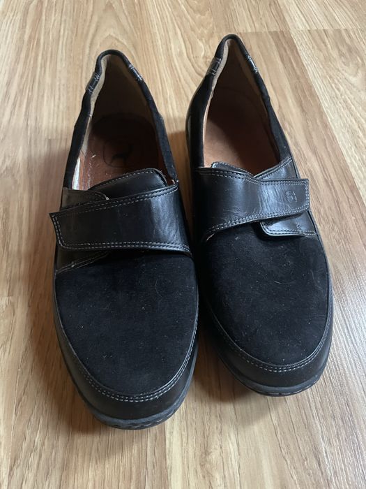 Макасини, туфлі на липучках на широку ніжку