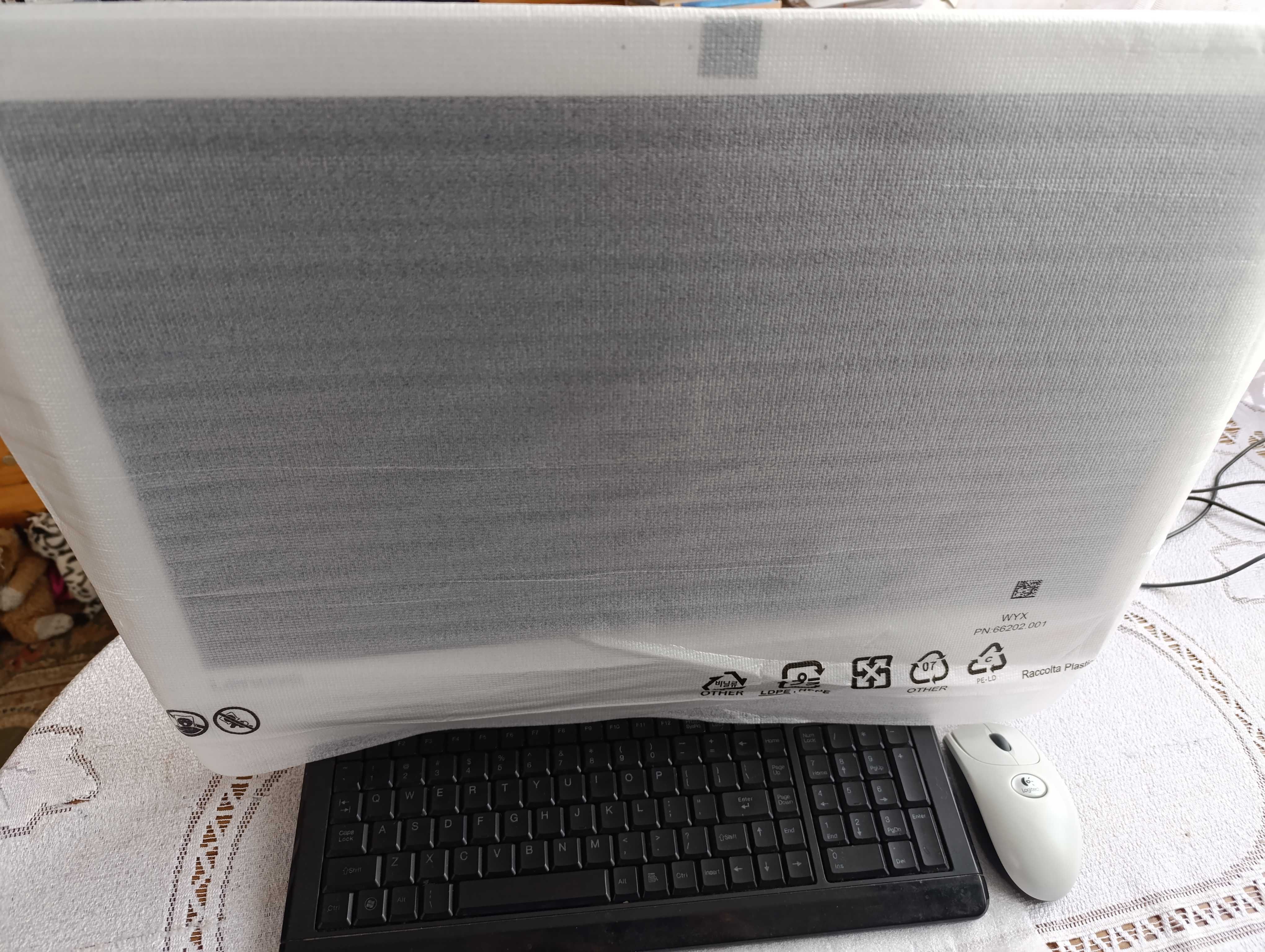 Lenovo Ideacentre , typ MTM FOBY PBPB , SN MP15 FU4A, 23 ", Win11