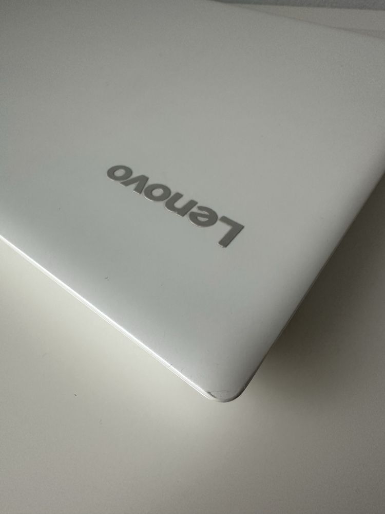 Laptop Lenovo IdeaPad 320s