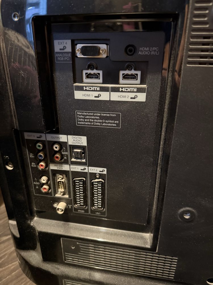 Sharp LC-32DH77E