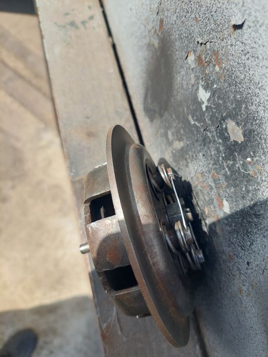 Продам циліндри панонія та інші запчастини.