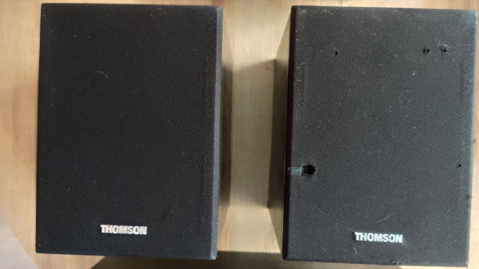 Głośniki Thomson 5.0 czarne - satelity drewniane.